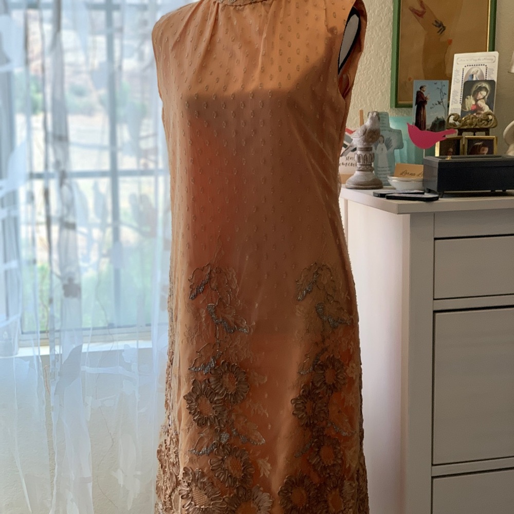 🤩Coral vintage sheath dress silk with tulle overlay with ribbon roses and beads